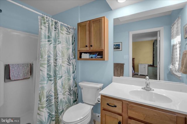 104 GOLDENFIELD DR, Lancaster, PA 17603