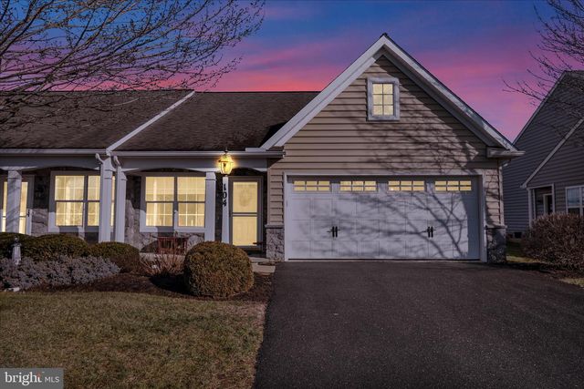 104 GOLDENFIELD DR, Lancaster, PA 17603