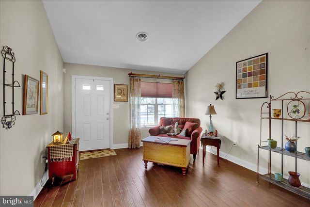 104 GOLDENFIELD DR, Lancaster, PA 17603