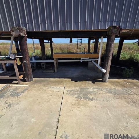 2443 S Madison Rd, Montegut, LA 70377