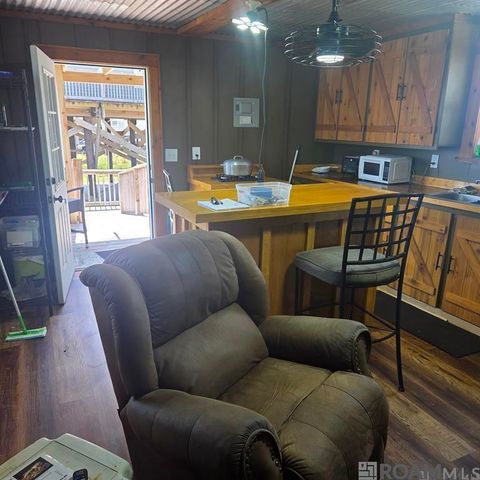 2443 S Madison Rd, Montegut, LA 70377