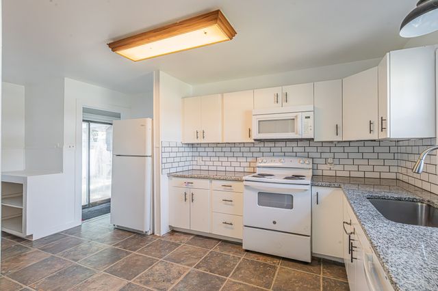 1002 W Sanford Street, Arlington, TX 76012