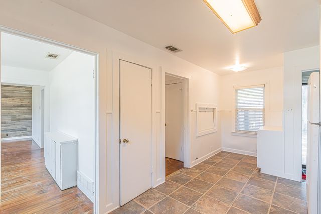 1002 W Sanford Street, Arlington, TX 76012