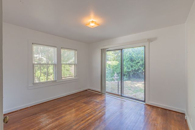 1002 W Sanford Street, Arlington, TX 76012