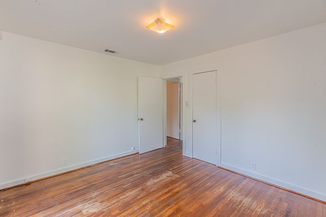 1002 W Sanford Street, Arlington, TX 76012