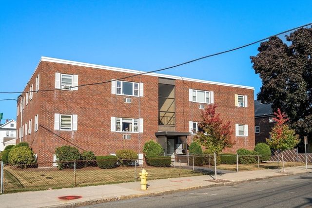 297 Main St 3, Medford, MA 02155