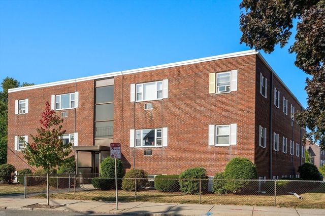 297 Main St 3, Medford, MA 02155