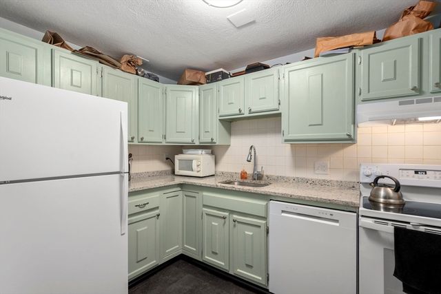 297 Main St 3, Medford, MA 02155