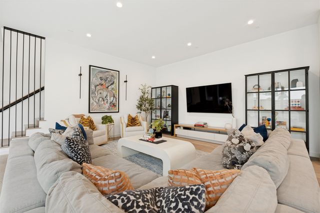 4347 Bonham Street, Dallas, TX 75229