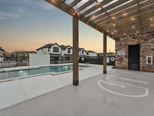 9221 Washington Heights Street, Houston, TX 77063