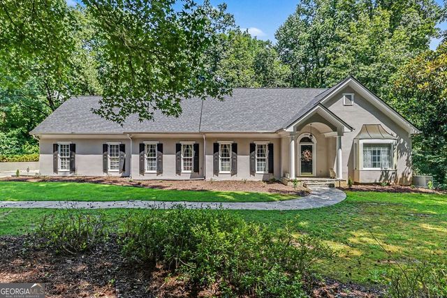 3040 Spalding Drive, Atlanta, GA 30350