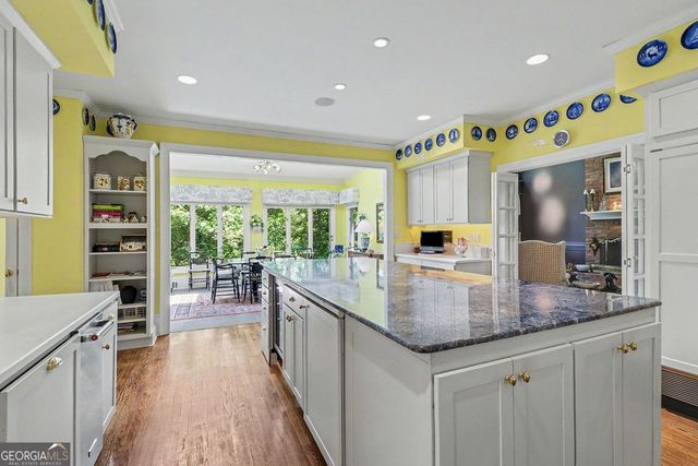 3040 Spalding Drive, Atlanta, GA 30350