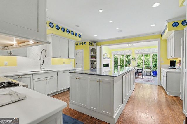 3040 Spalding Drive, Atlanta, GA 30350