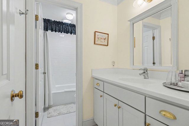 3040 Spalding Drive, Atlanta, GA 30350