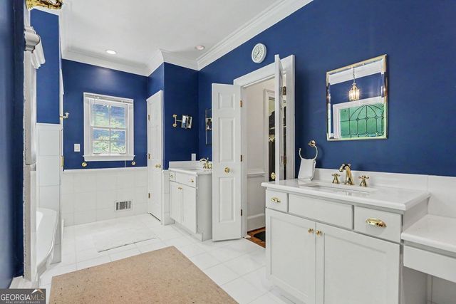 3040 Spalding Drive, Atlanta, GA 30350