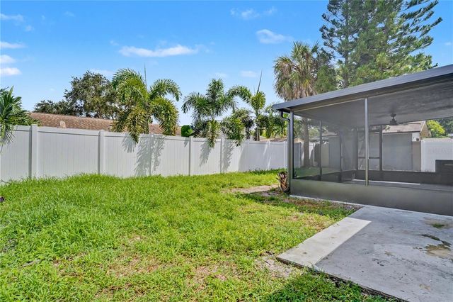 9111 109TH AVENUE, Seminole, FL 33777