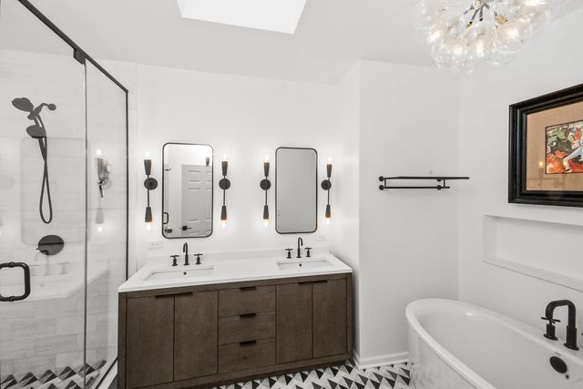 1720 N WINCHESTER Avenue, Chicago, IL 60622