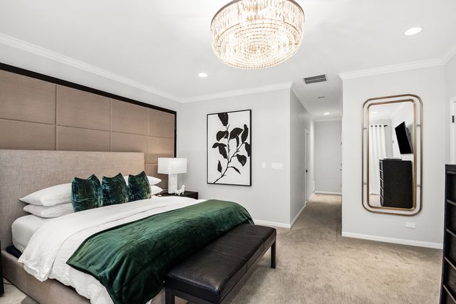 1720 N WINCHESTER Avenue, Chicago, IL 60622