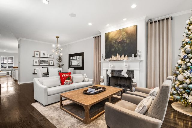 1720 N WINCHESTER Avenue, Chicago, IL 60622