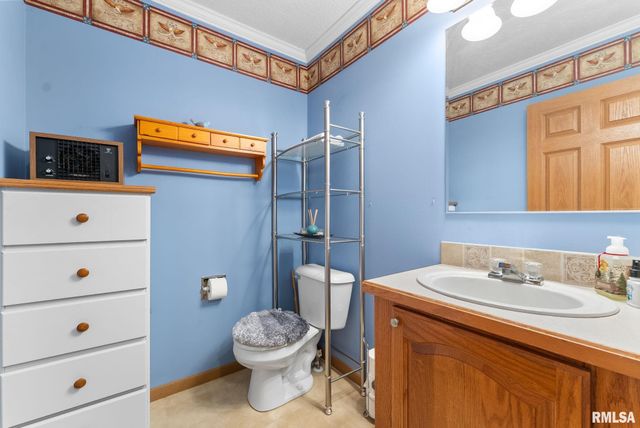 225 CARROLL Street, Colona, IL 61241