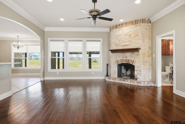 321 Katima Ln, Bullard, TX 75757