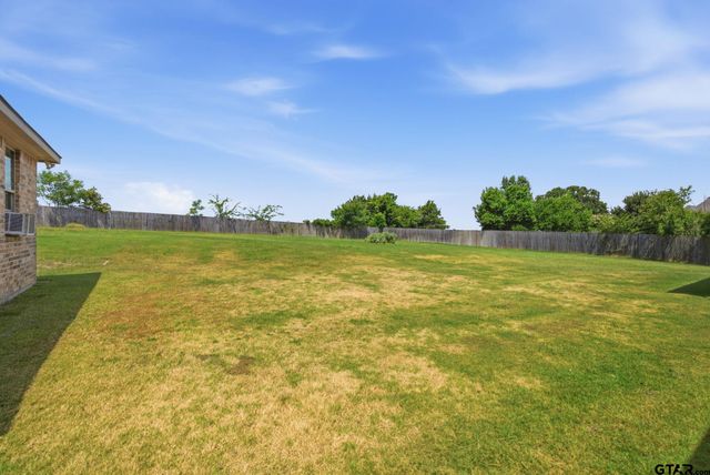 321 Katima Ln, Bullard, TX 75757