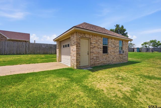 321 Katima Ln, Bullard, TX 75757