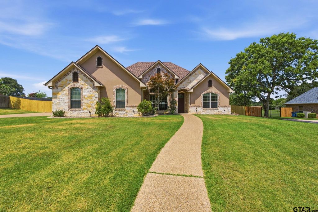 321 Katima Ln, Bullard, TX 75757