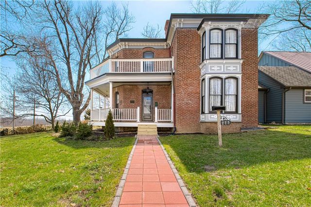 225 Groom Street, Liberty, MO 64068