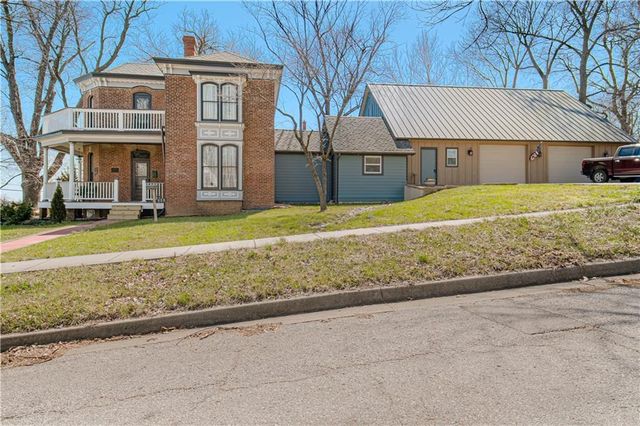 225 Groom Street, Liberty, MO 64068