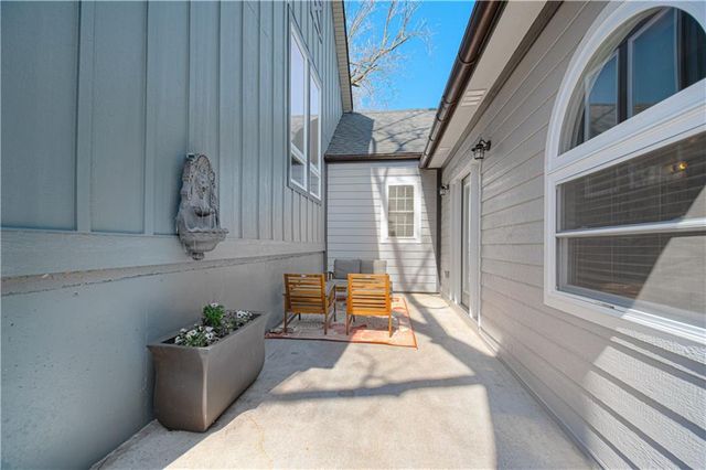 225 Groom Street, Liberty, MO 64068