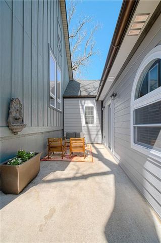 225 Groom Street, Liberty, MO 64068