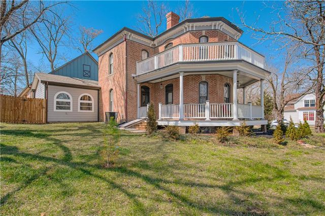 225 Groom Street, Liberty, MO 64068