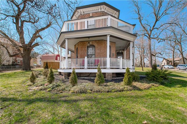 225 Groom Street, Liberty, MO 64068