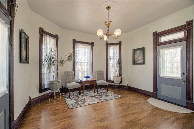 225 Groom Street, Liberty, MO 64068