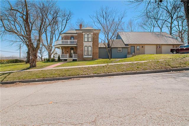 225 Groom Street, Liberty, MO 64068