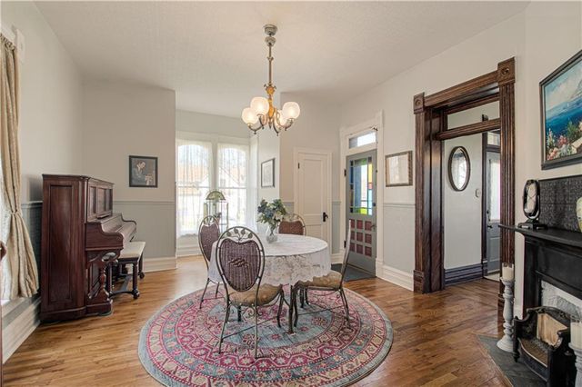 225 Groom Street, Liberty, MO 64068