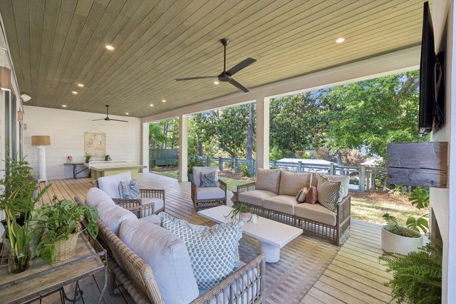 198 Ricker Avenue, Santa Rosa Beach, FL 32459