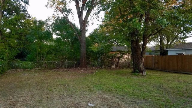 510 Gilbert Road, Irving, TX 75061