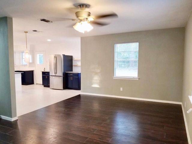 510 Gilbert Road, Irving, TX 75061