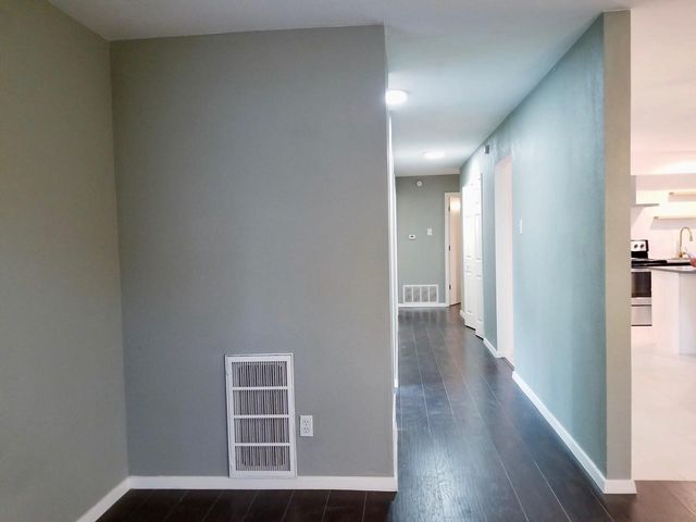 510 Gilbert Road, Irving, TX 75061