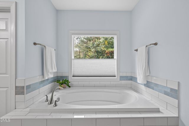 485 Legend Oaks Drive, Chapel Hill, NC 27517