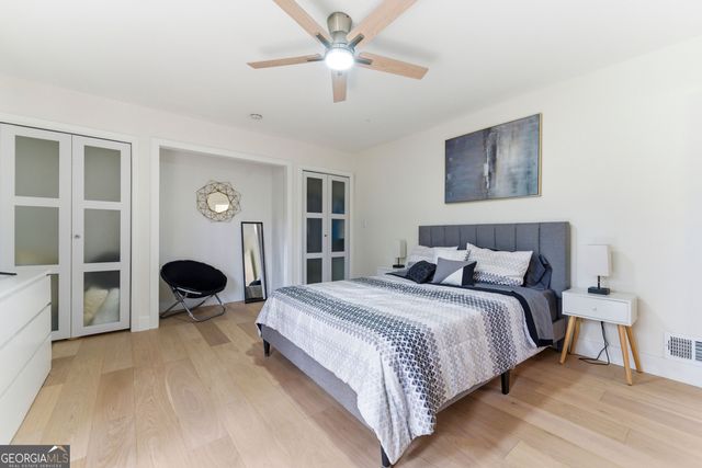 2704 Long Lake Drive NE, Roswell, GA 30075