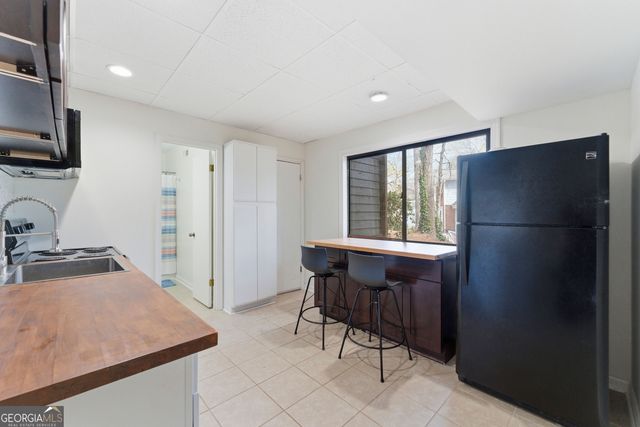 2704 Long Lake Drive NE, Roswell, GA 30075