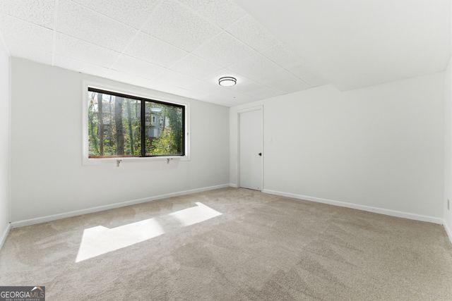 2704 Long Lake Drive NE, Roswell, GA 30075