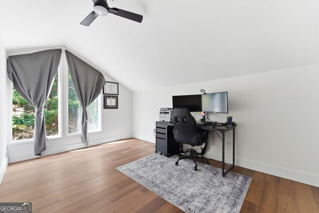 2704 Long Lake Drive NE, Roswell, GA 30075