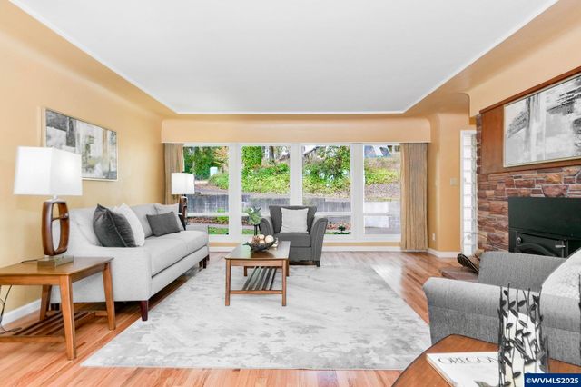 1440 Laurel Heights Dr NW, Albany, OR 97321