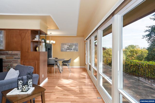 1440 Laurel Heights Dr NW, Albany, OR 97321