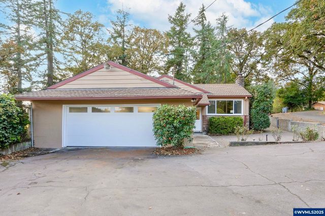 1440 Laurel Heights Dr NW, Albany, OR 97321