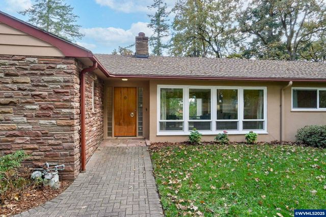 1440 Laurel Heights Dr NW, Albany, OR 97321